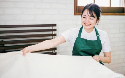 スタッフ紹介を見る